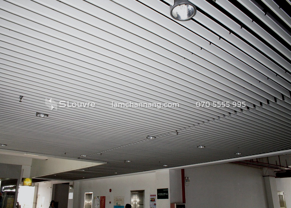 tran-nhom-hanh-lang-corridor-aluminium-ceiling-18