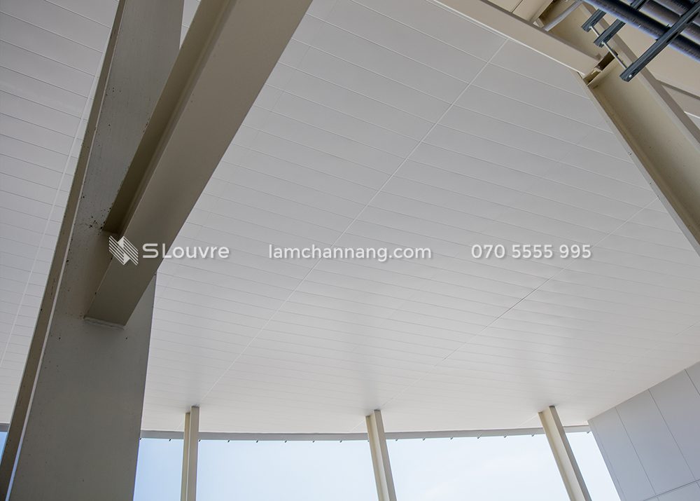 tran-nhom-mai-sanh-canopy-aluminium-ceiling-4
