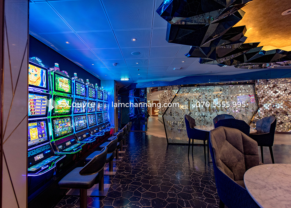 tran-nhom-casino-aluminium-ceiling-1