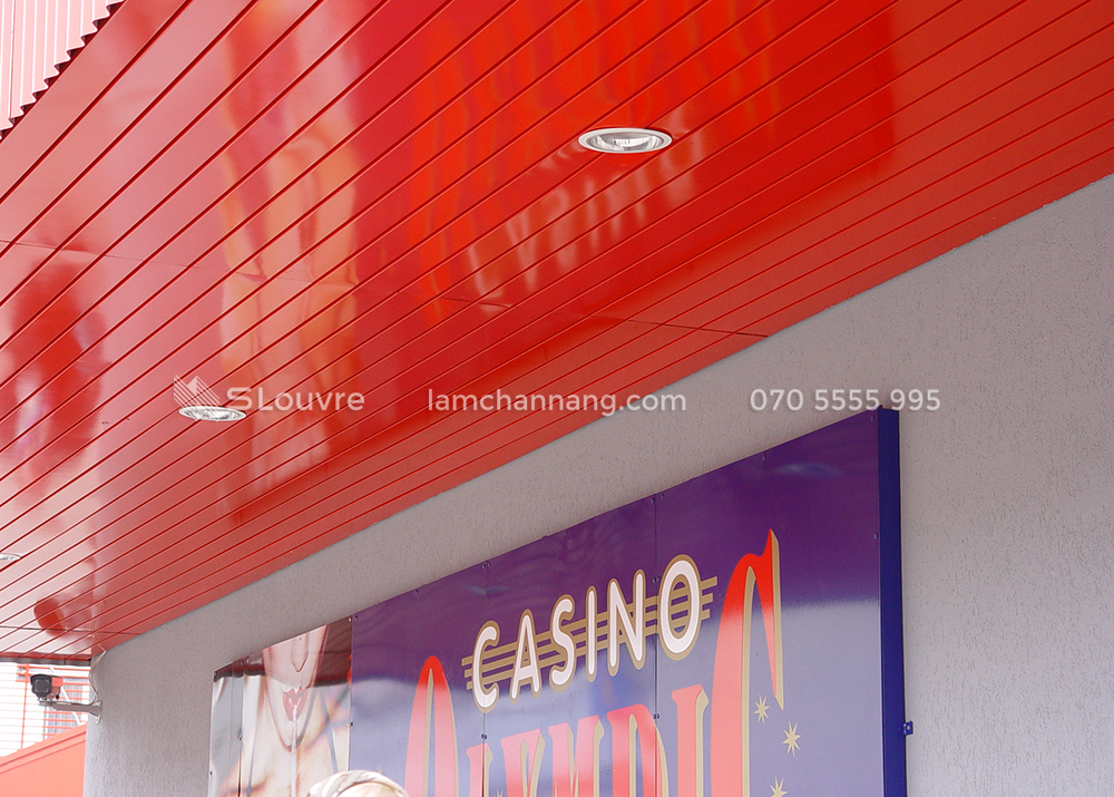 tran-nhom-casino-aluminium-ceiling-4