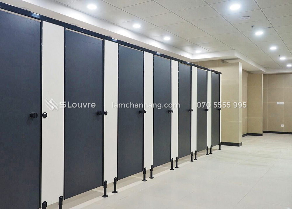 tran-nhom-nha-ve-sinh-toilet-aluminium-ceiling-4