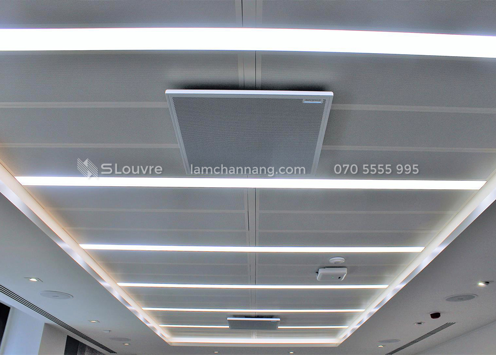 tran-nhom-van-phong-aluminium-ceiling-office-14